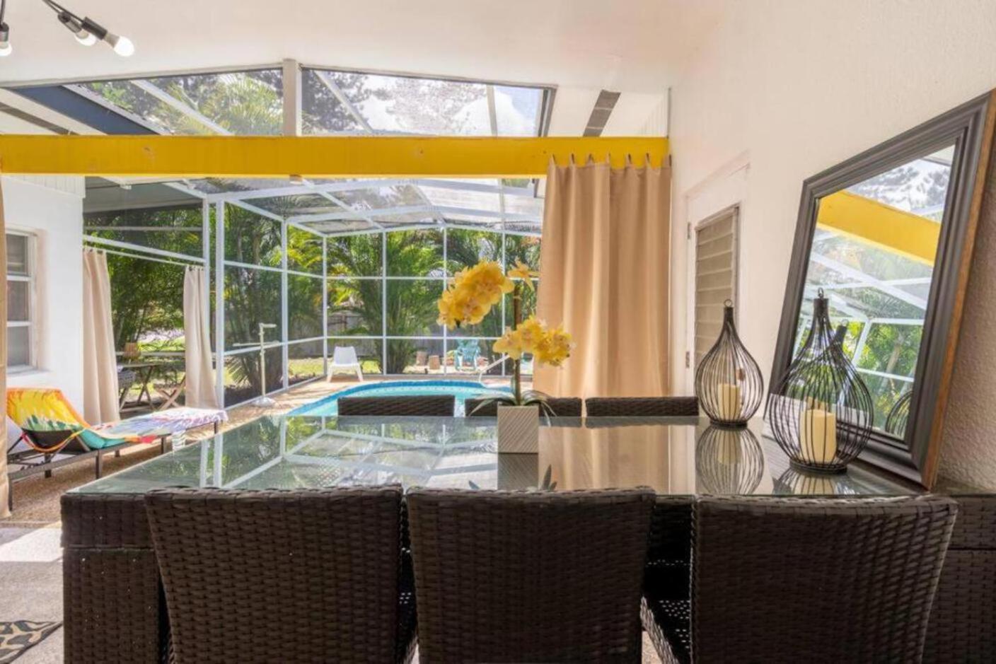 Fantastic Island House 1 Mile To The Beach With Heated Pool Sarasota Dış mekan fotoğraf
