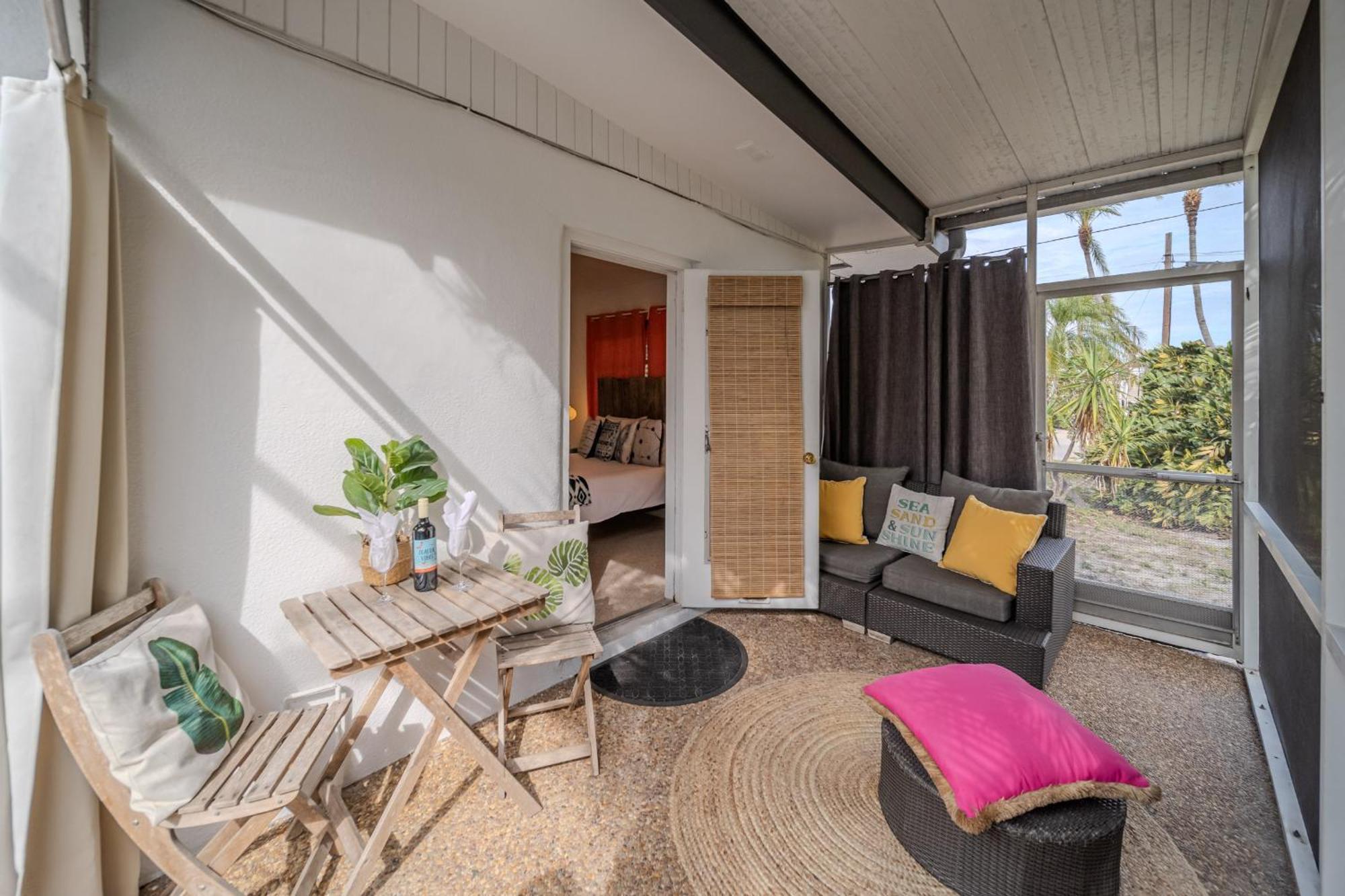 Fantastic Island House 1 Mile To The Beach With Heated Pool Sarasota Dış mekan fotoğraf